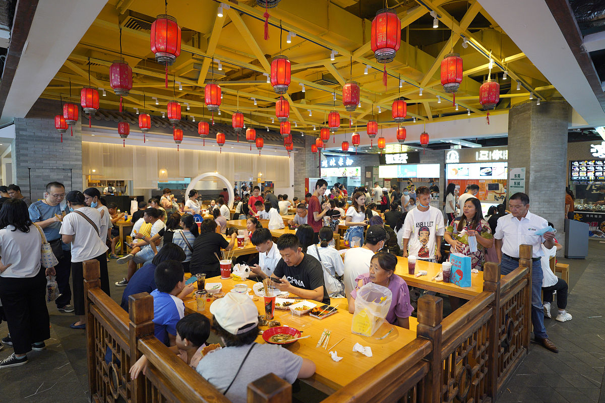 开餐饮店怎么吸人流量