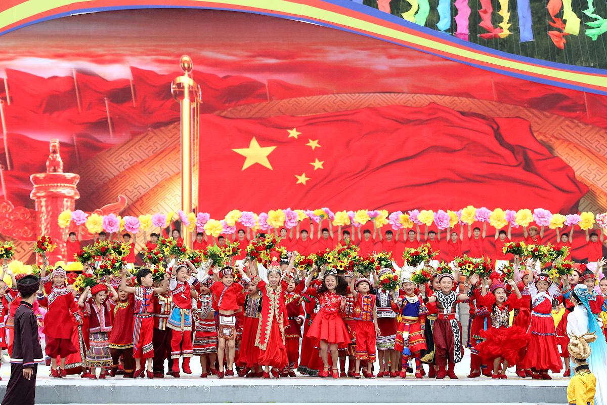 热爱祖国注意民族团结