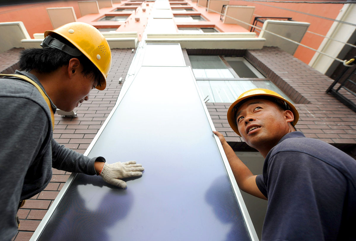 嘉普通阳台壁挂太阳能热水器