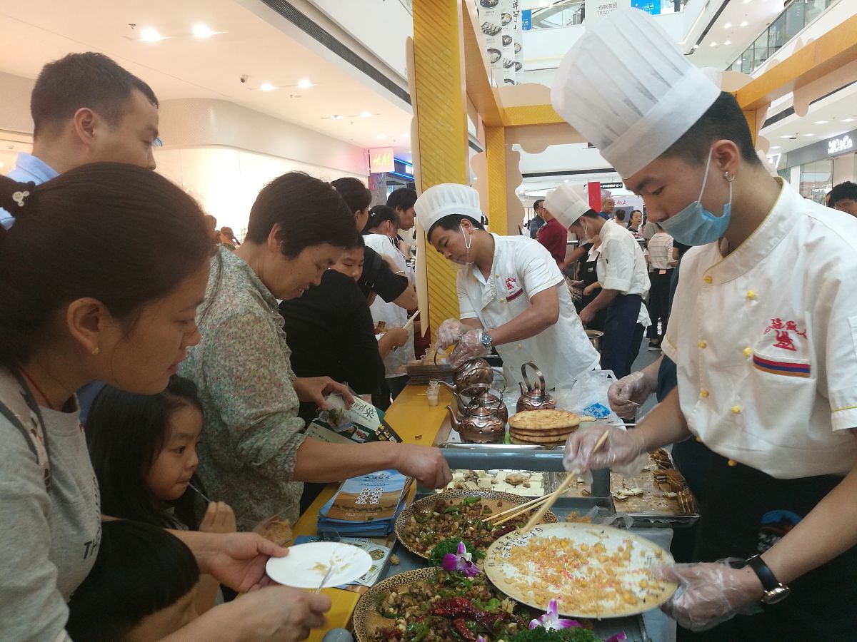 西安烹饪学校：感恩母亲节胃爱暖心