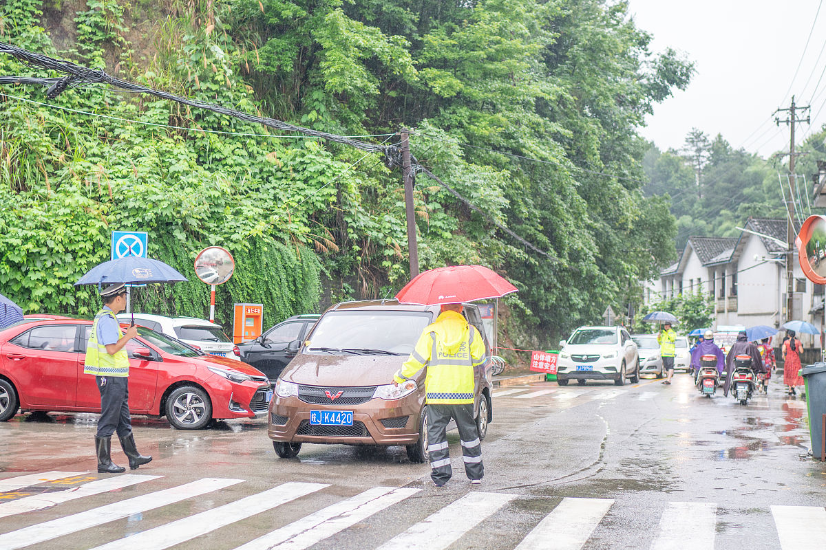 重庆卫校护理专业专升本难度解析：考试科目、竞争程度及备考策略