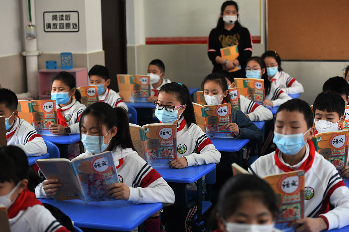 重庆万州技工学校2022年招生简章 - 培养未来技术人才