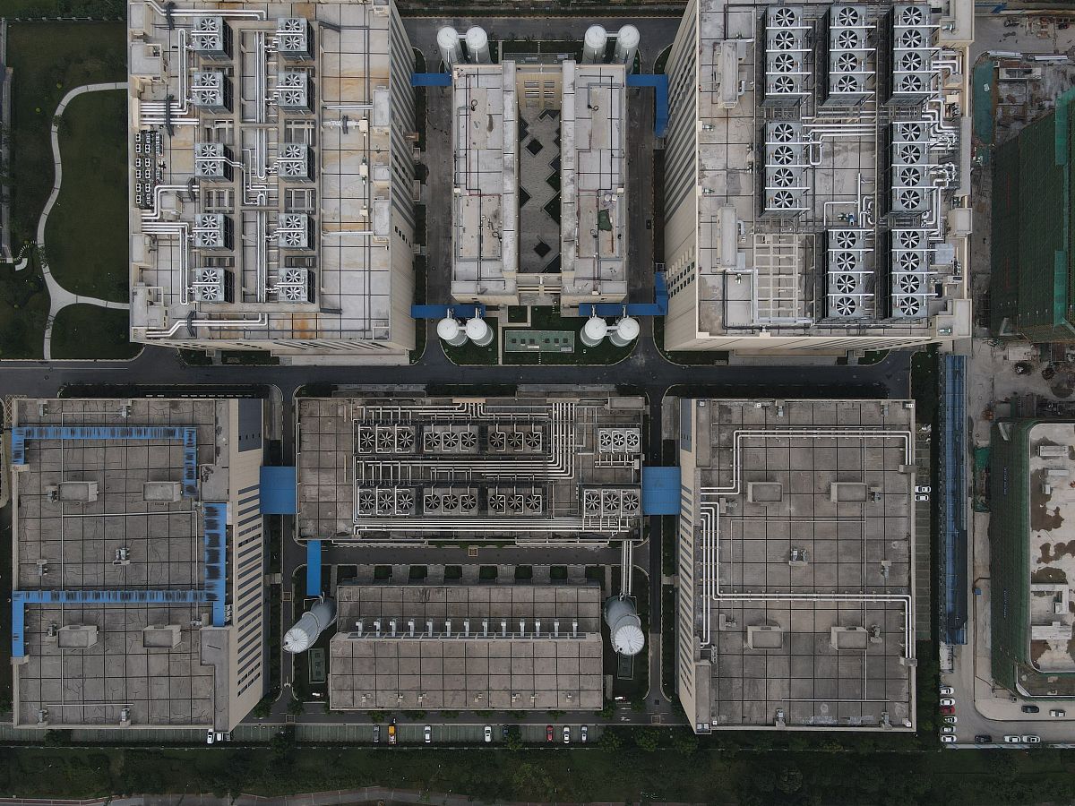 自建机场服务器详细教程：从购买云服务器到配置域名解析