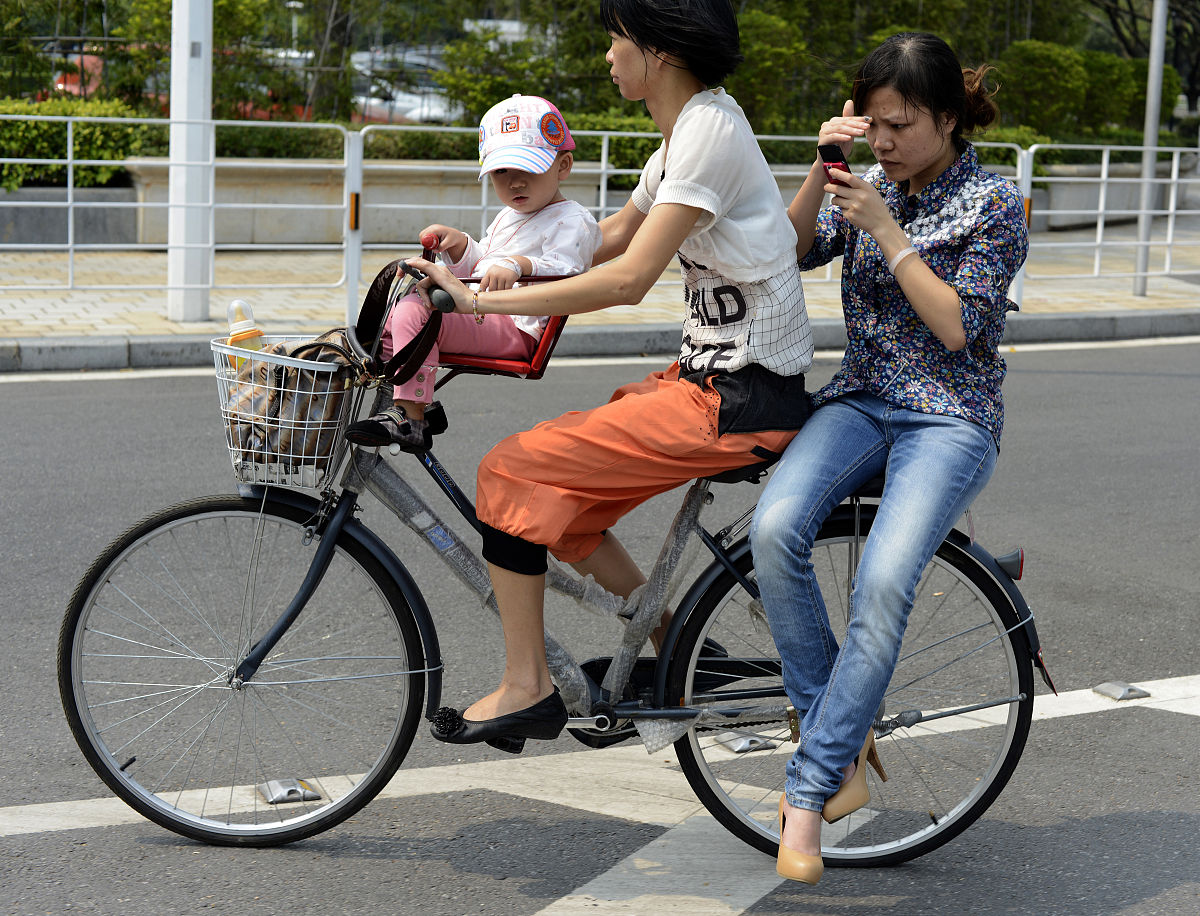 牛老板为什么骑自行车？猜猜他为什么这么做！