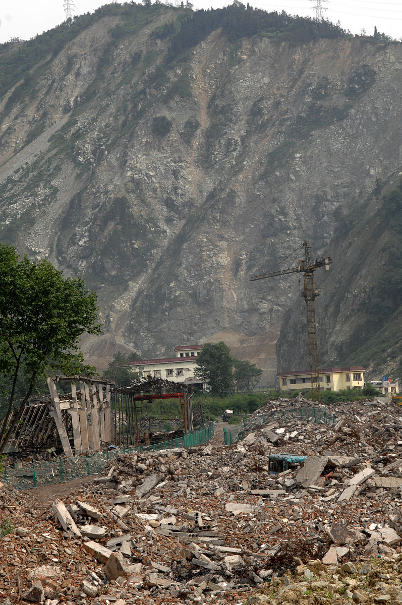 西安长安区喂子坪村山洪泥石流致4人遇难：深切哀悼，加强防灾减灾