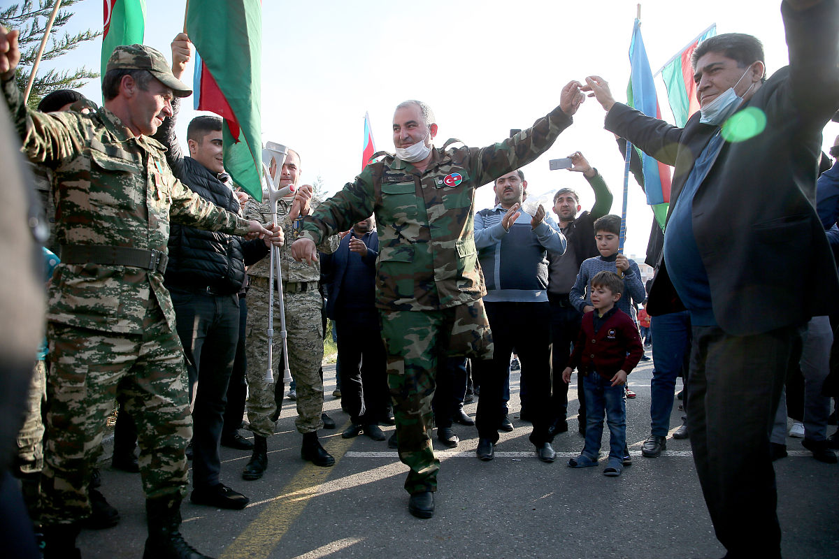 拜登宣布从阿富汗撤军：20年战争结束，国际社会反应不一