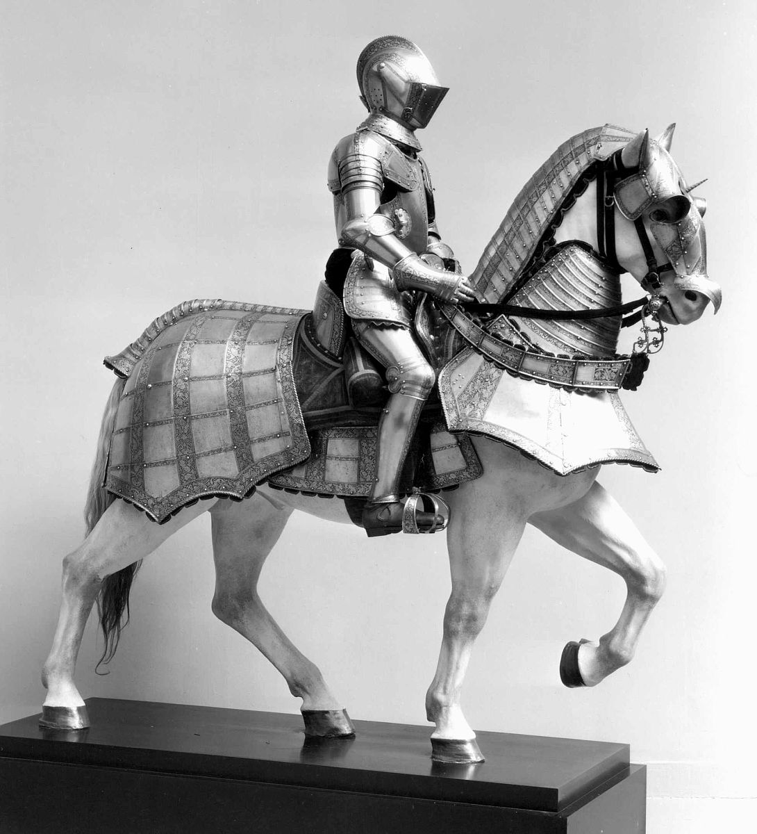 armour for man and horse, italian, probably milan, man's armour,