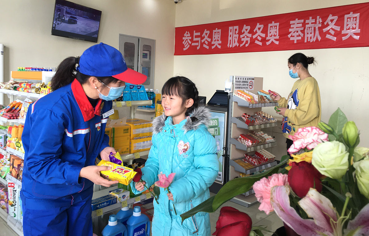 寒冬里的温暖：一次超市里的善举