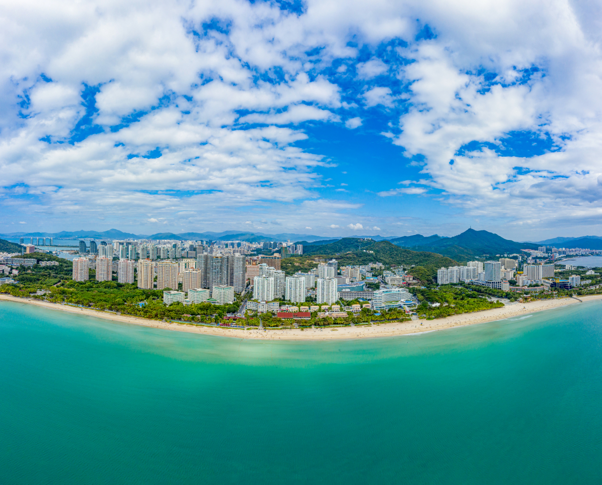 海南三亚旅游攻略必去景点:海岛风情,阳光沙滩的浪漫邂逅