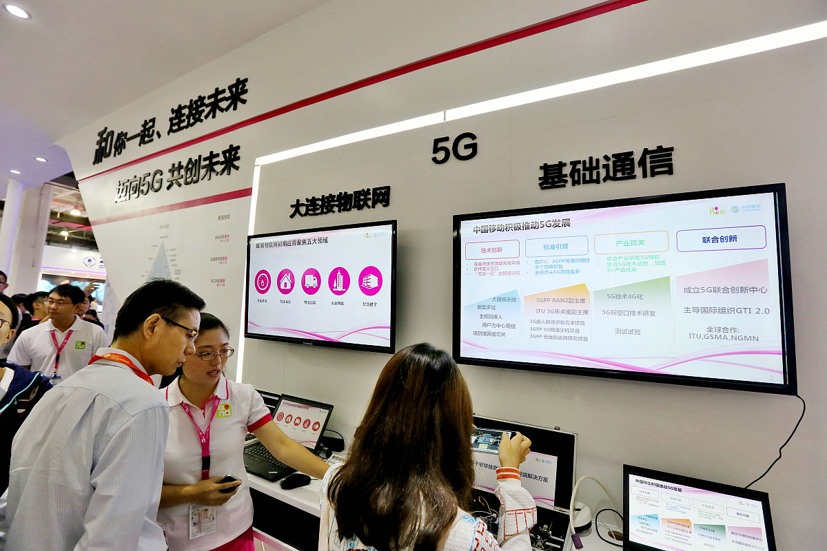 你作为一个售前工程师写一个关于烟草企业四员联动监管平台的可行性方案四员指客户经理、稽查员配送员内管员。