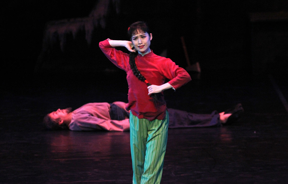 深入解析：揭秘《白毛女》创作技巧的艺术魅力