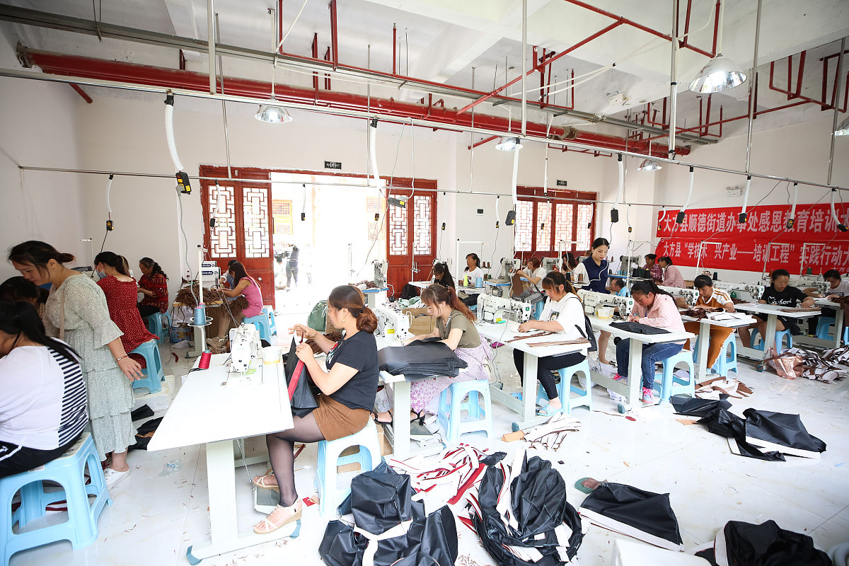 惠州华洋科技学校服装设计与工艺专业课程设置及就业前景