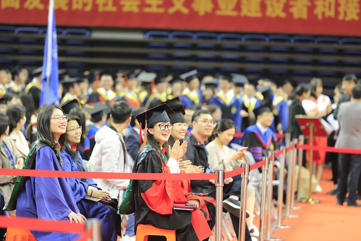 四川中专生考大学：机会与提升竞争力的方法