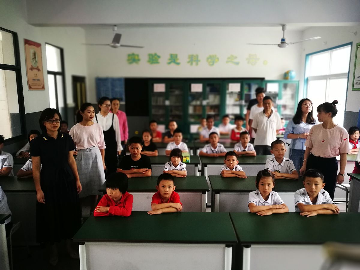 钟祥：集中测试提师能 点评教育强师德——石牌镇小学开展教师一线工作测试