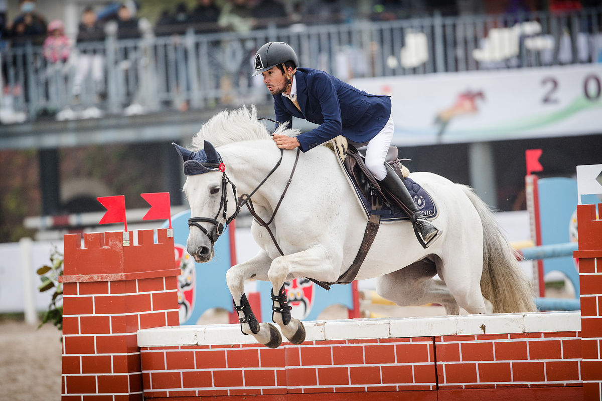 安徽体育运动职业技术学院单招药剂专业：实用性强，就业前景广阔