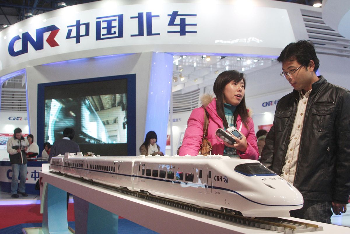 轨道交通专业学校招生将有更多学子迈入轻轨交通行业