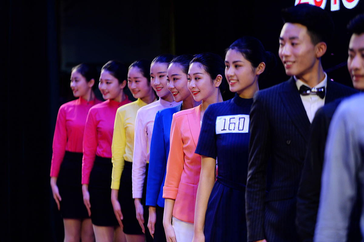 高考艺术类空乘专业：优势、劣势与发展方向