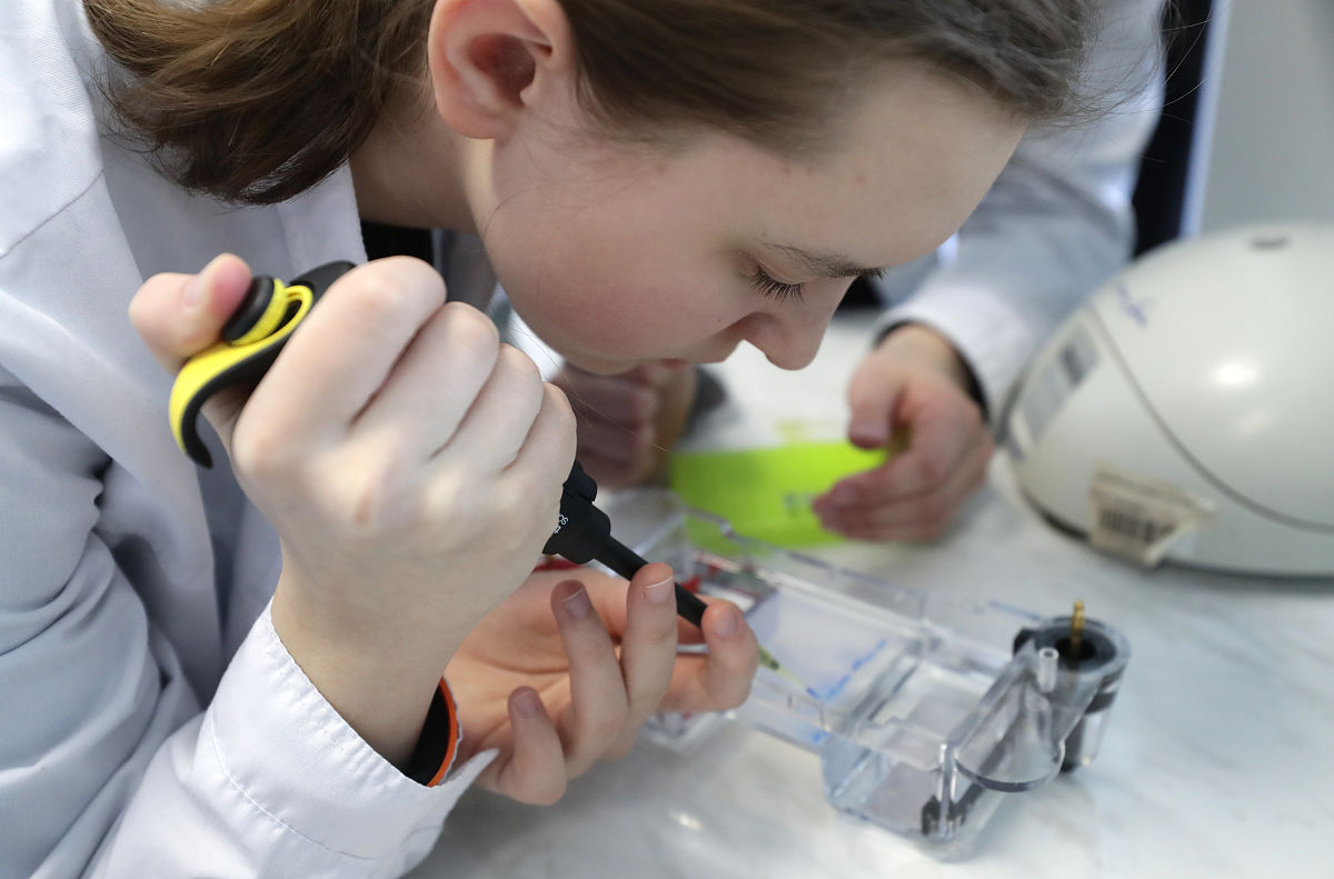 大学班长个人述职报告