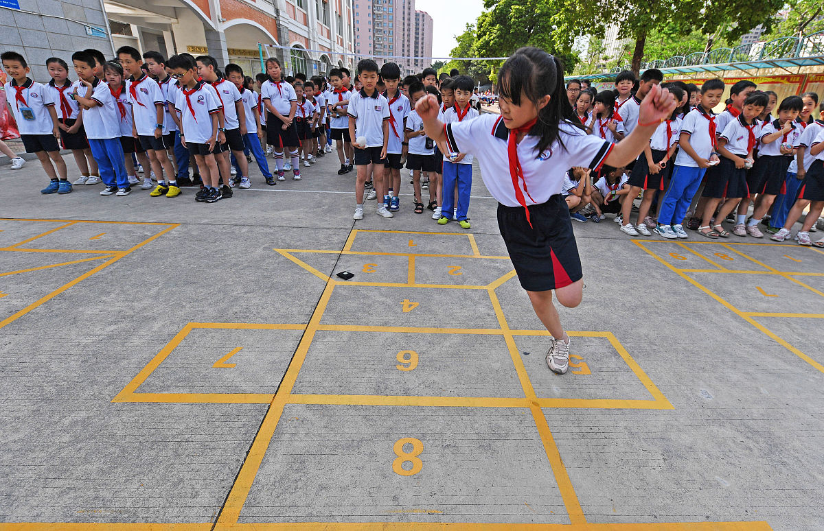 国际少儿趣味田径跳远教学方案：提升技巧与自信