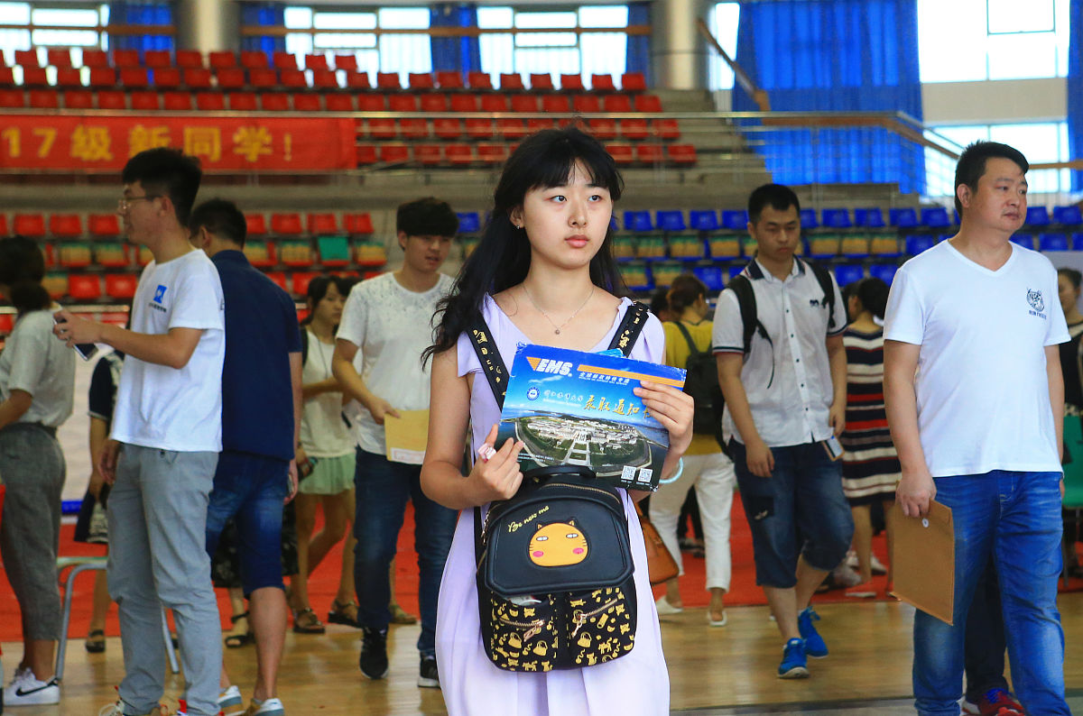 巴中女生读高中还是中专？适合你的选择都在这里