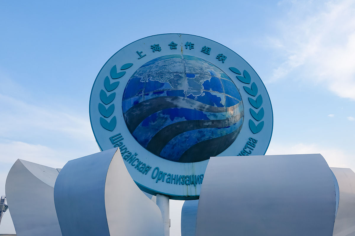 构建人类命运共同体：两个全球倡议推动全球合作