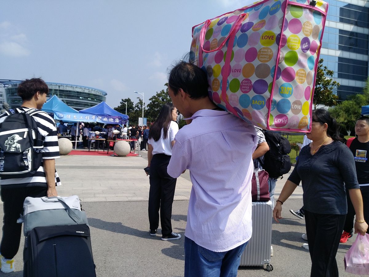 武汉海事中等职业技术学校航海技术这个专业怎么样？专业好不好就业？；：：；；