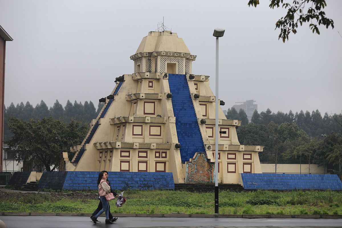 成都高校护理专业的就业形势怎么样