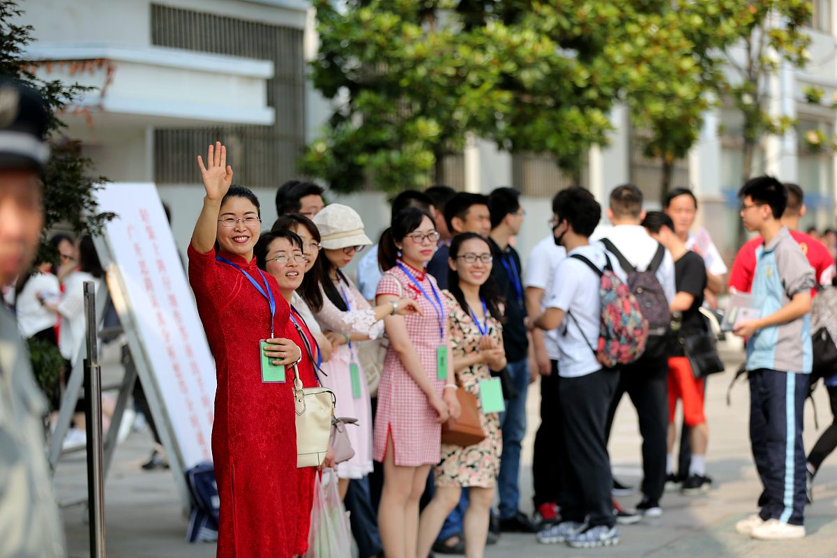浙江卫校招生初中生吗用发散性