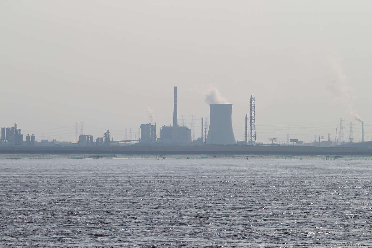 第2章 化工工艺设计中的安全危险识别方法	421安全危险的定义和分类	422危险源的识别方法	4221原料和反应物的危险性识别	4222设备和工艺的危险性识别	5223环境和操作条件的危险性识别	6第3章 化工工艺设计中的安全危险控制策略	831安全控制的原则和方法	832安全危险控制策略	8321设备的安全设计	8322工艺的安全设计	933危险防护方案设计	9为论文写一篇结论。