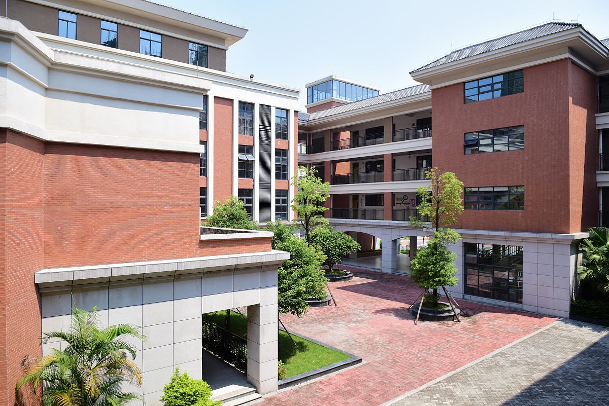 成都华夏幼师学校为何成为家长选择的焦点