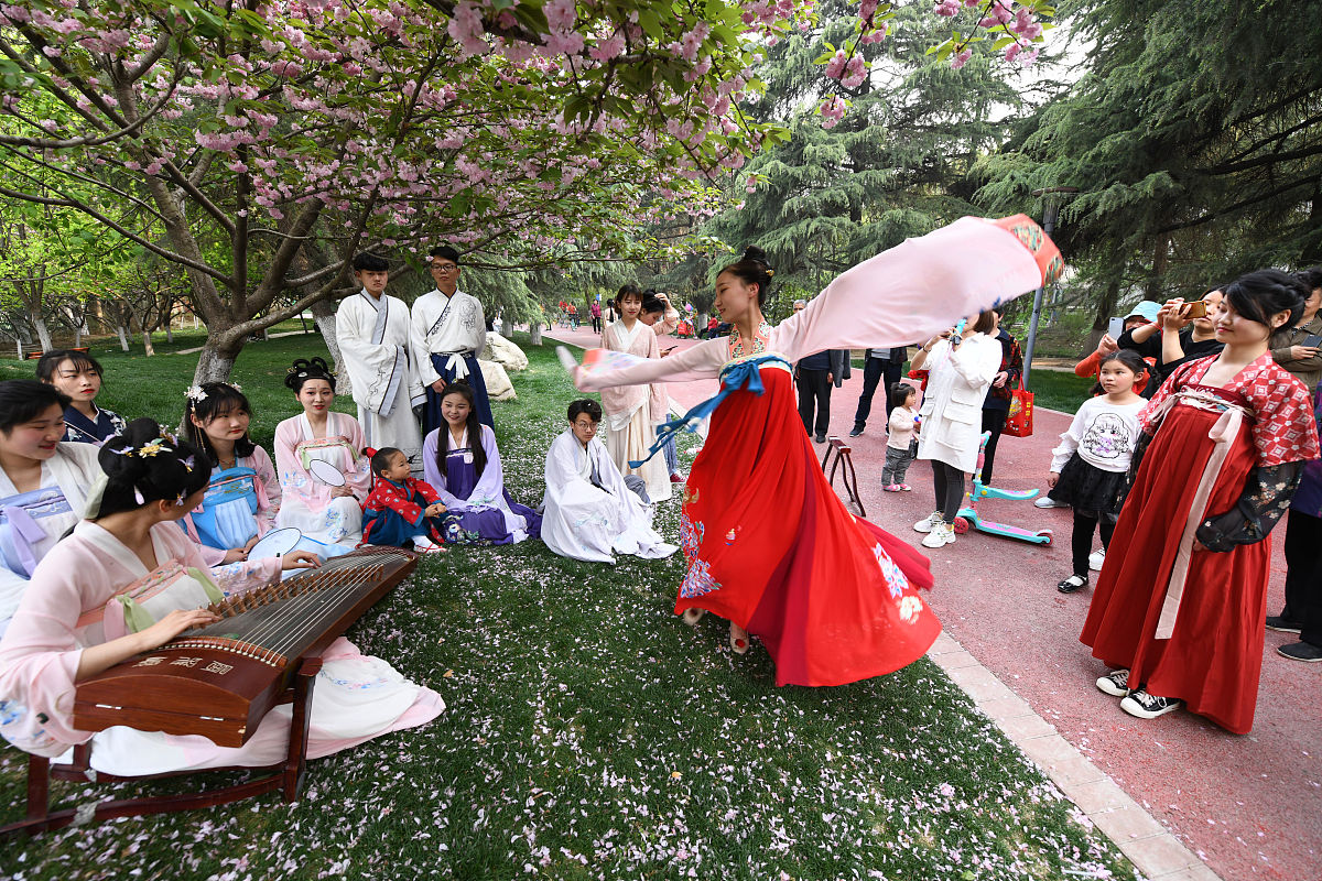 2021年成都幼儿师范学校招生对象如何