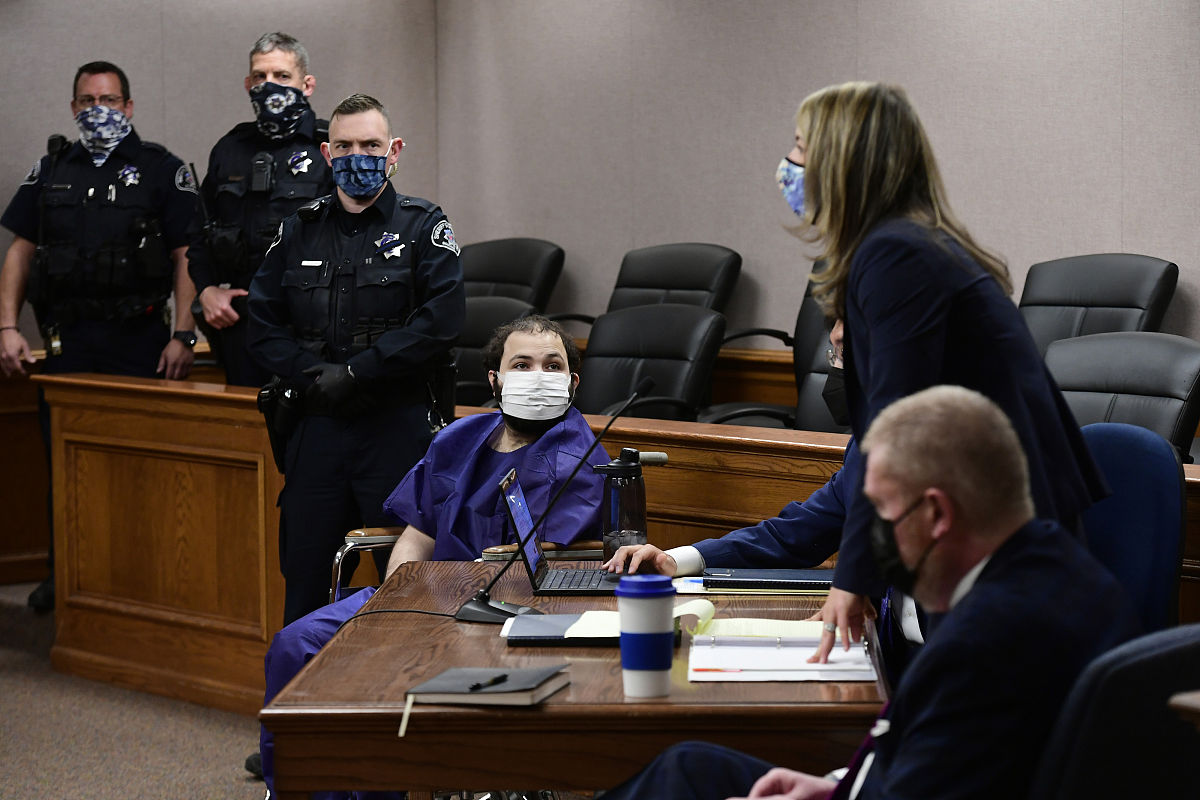 美国警方讯问嫌犯视频和笔录公开吗？