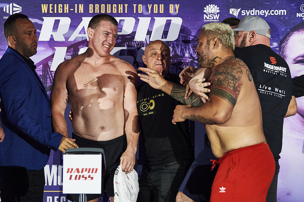 WWE RAW 1538期战报：巴伦·科尔宾强势击败户泽阳！