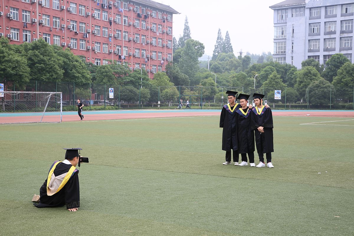 湖北文理学院是公办还是民办学校？