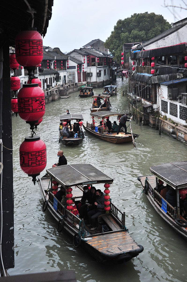 从上海去朱家角古镇玩想叫个车过去网上叫什么类型的车价格即实惠路上又安全