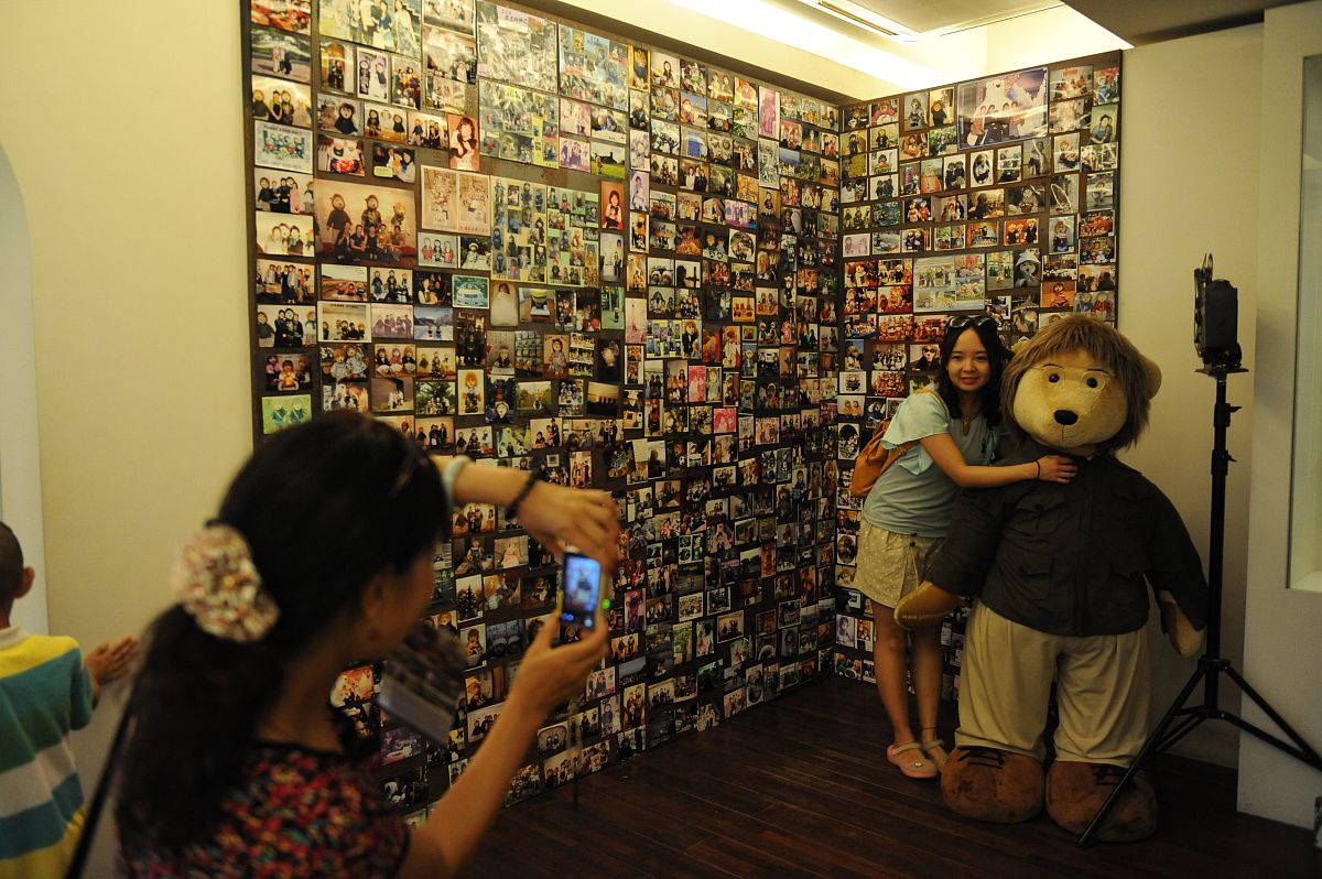 看了导演的节目表示对导演的辛苦付出表示感谢导演说不客气怎么回复