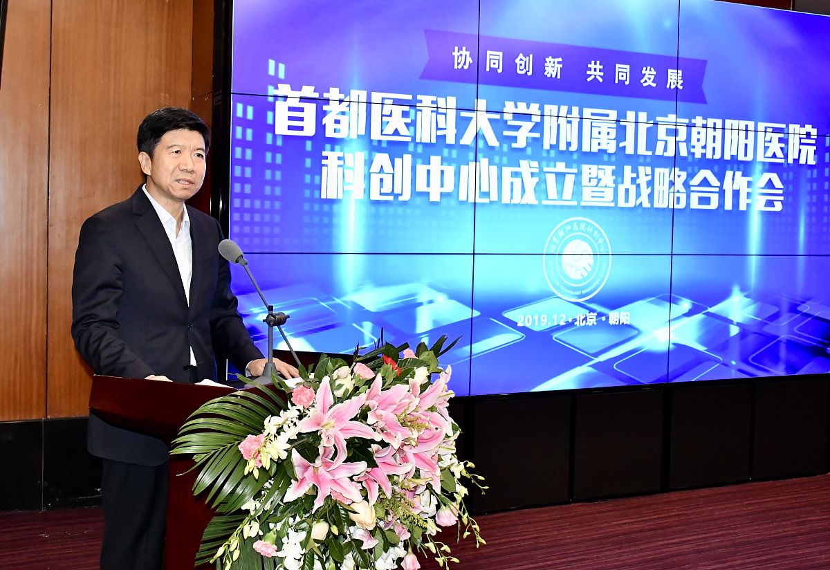 以新形势下更好发挥留学人才在陕西省的作用研究为统战理论研究课题方向围绕该核心观点列出一篇研究文章的大纲