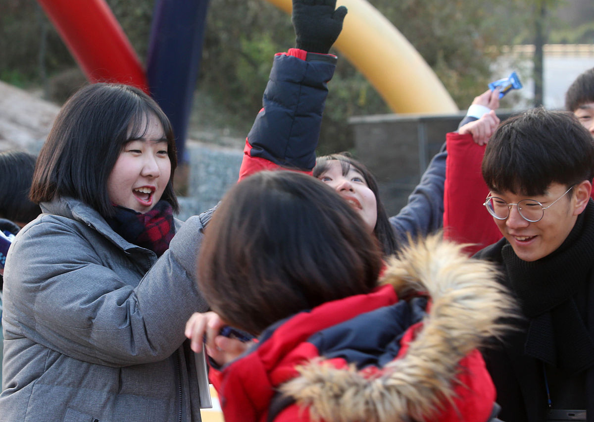 江苏传媒学校2022年招生简章：报名方式、联系方式