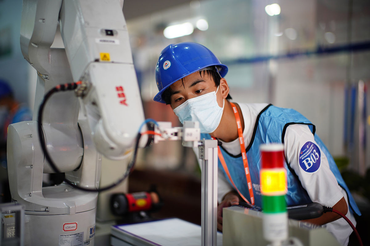 贵阳工业职业学校2021年招生简章 - 培养技能型人才，成就你的职业梦想