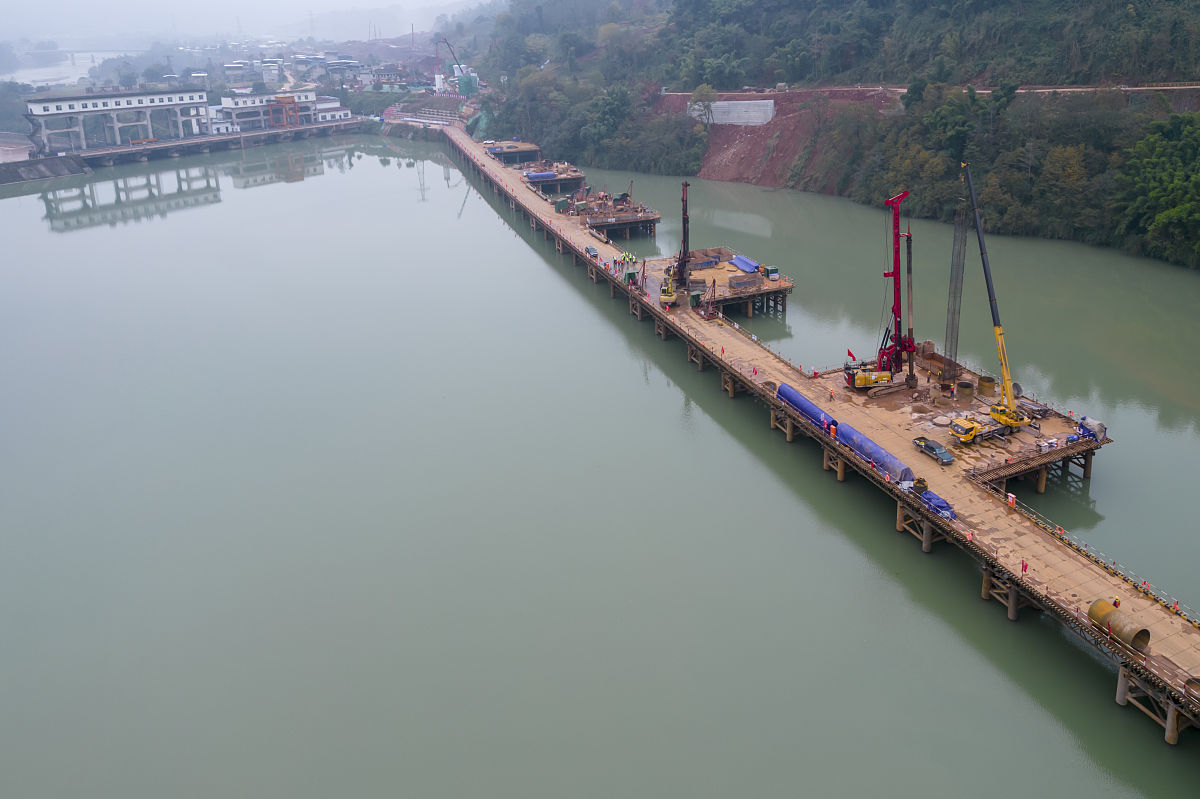 四川铁路运输职业学校报读条件：学历、身体和素质要求