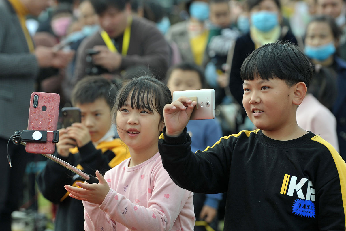 小学摄影社团活动开展指南：从招募到比赛，培养学生摄影兴趣