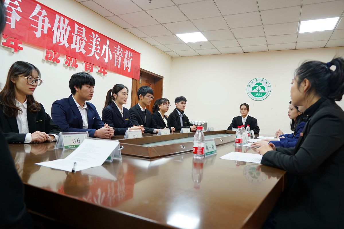 我校学子成功通过成都铁路局面试