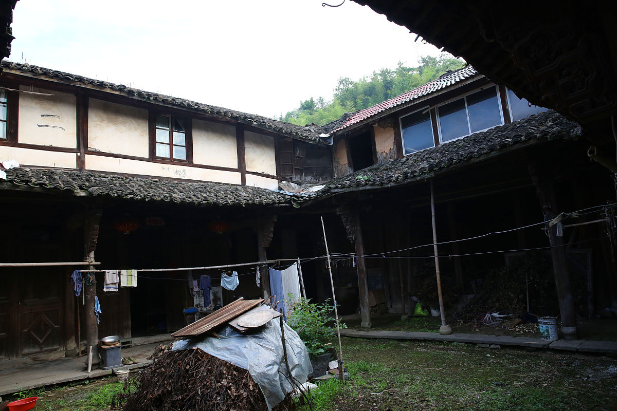 2021年5月25日,浙江绍兴,这种极具地域特色的民居建筑,当地人叫"老台