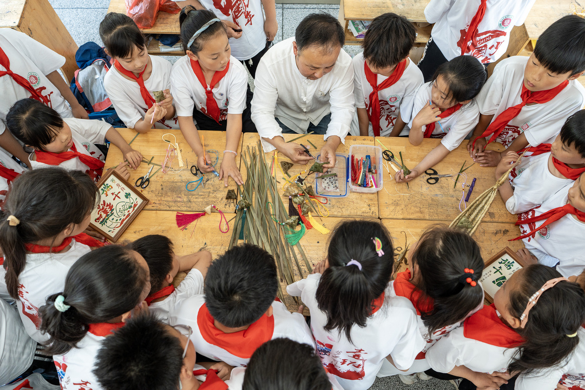 三下乡公益教育：传承傩文化，提升语数外