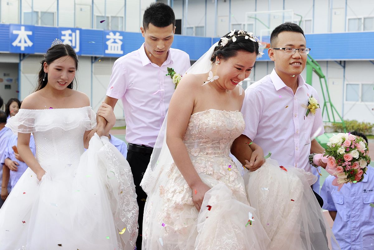 关于四川成都市市政施工总承包二级办理转让哪个公司有？字数