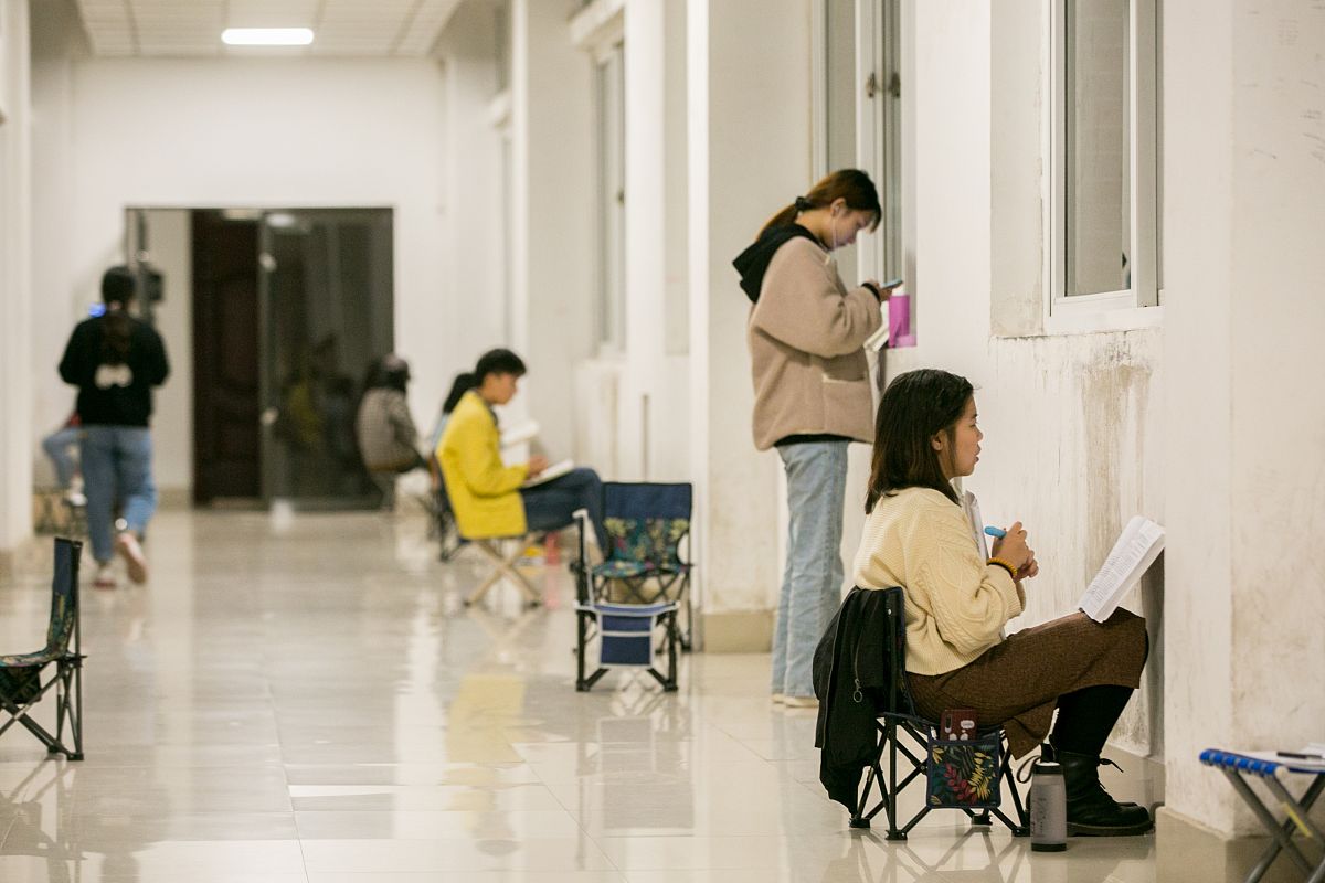 马鞍山师范高等专科学校招生办联系电话