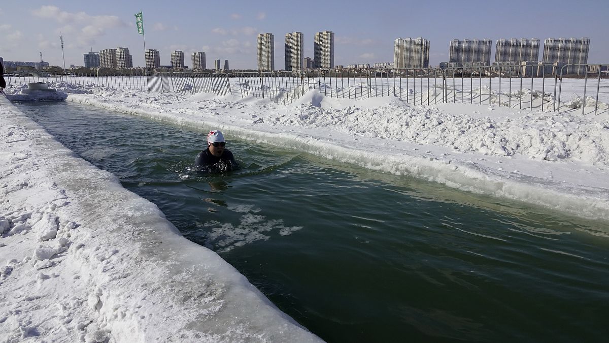 牡丹江菌业公司紧急加固河道，确保国有资产和师生安全