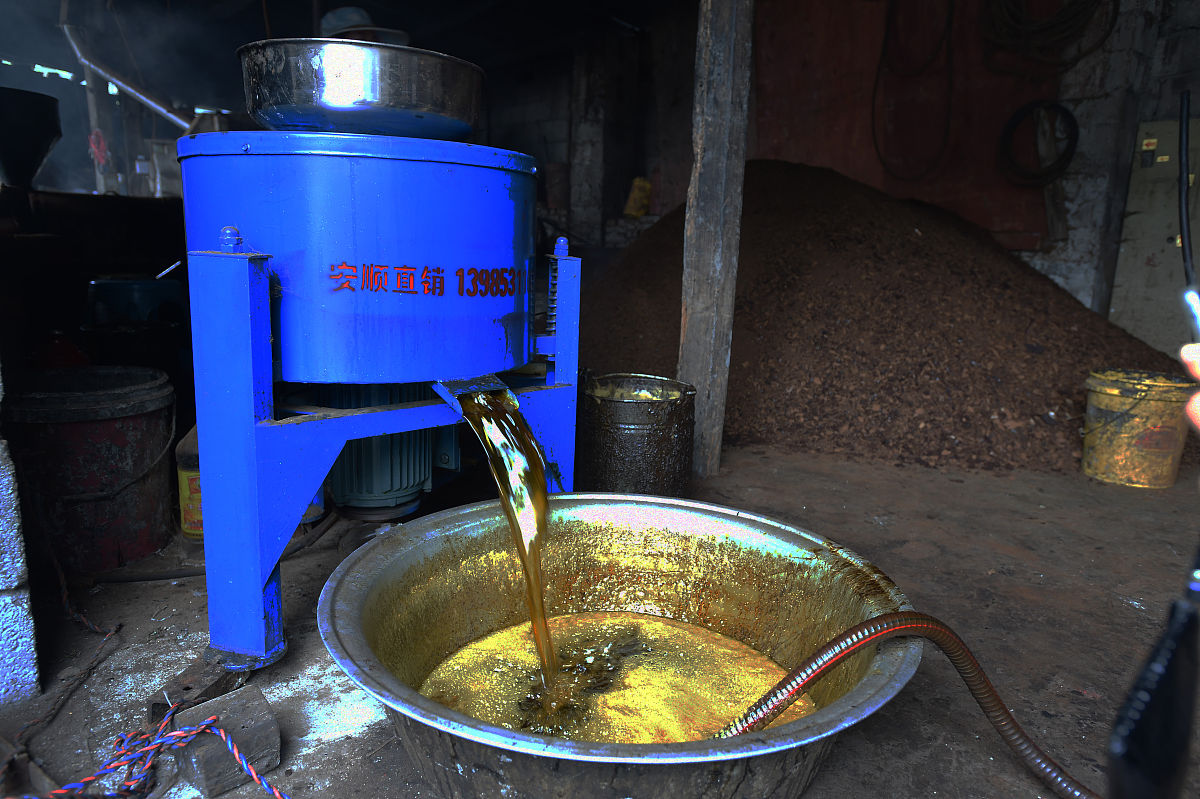 分解油水的方法