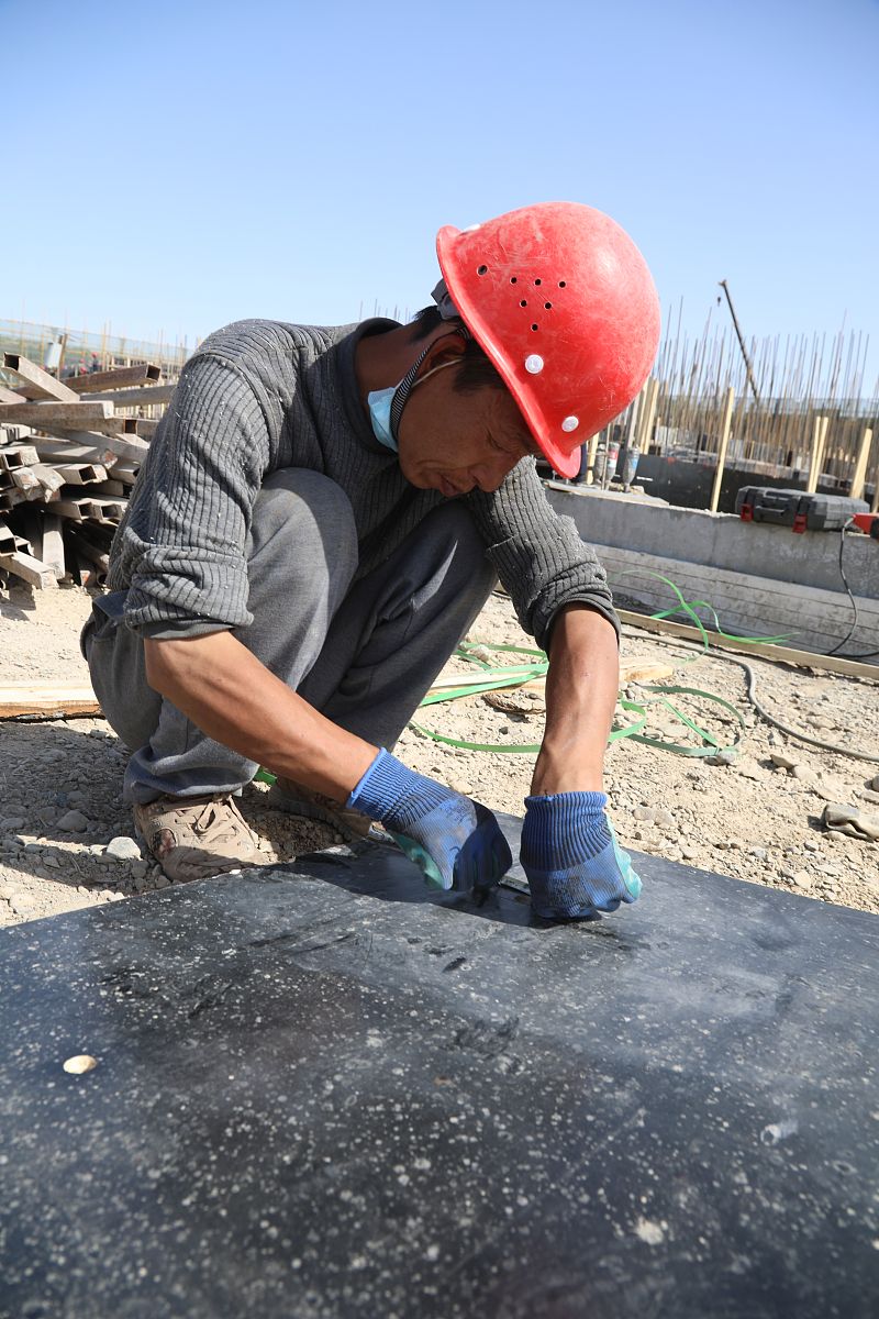 混凝土冬季施工质量保证措施的国际研究综述