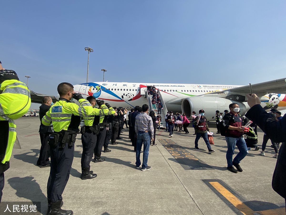 深圳机务高温坚守